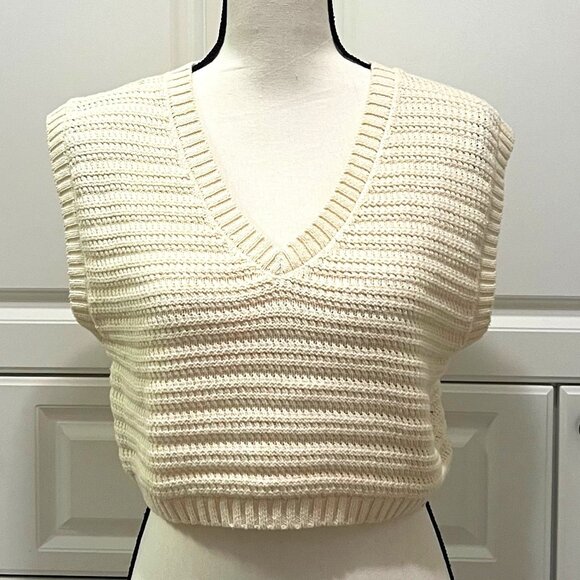NWOT Line & Dot Cream Cropped Sweater Vest in Cotton Knit Size S - Picture 2 of 8